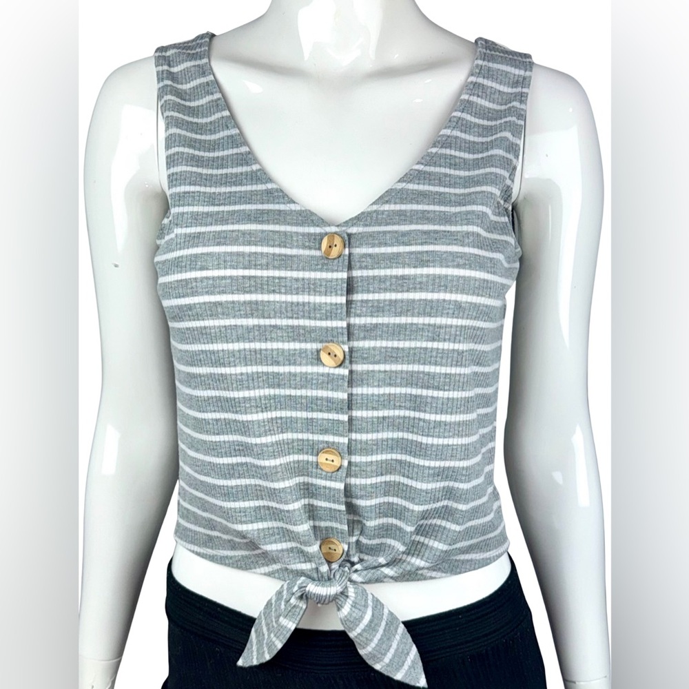 Elodie Gray & White Striped Button-Front Tie Tank | Size M